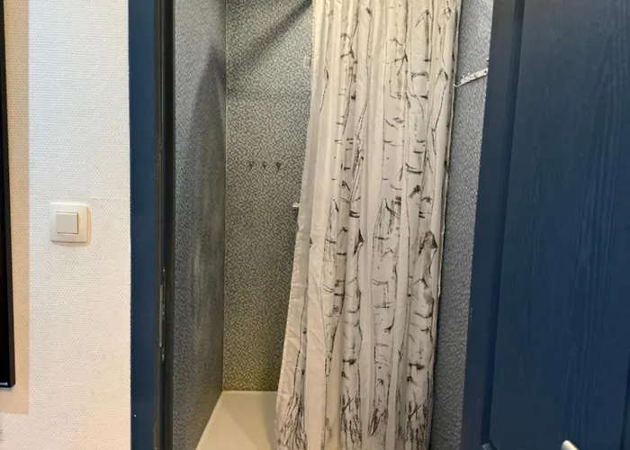 Le 21 - 3 - Centre De * Liege